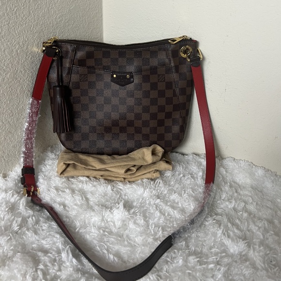 Louis Vuitton Damier Ebene South Bank - Picture 1 of 8